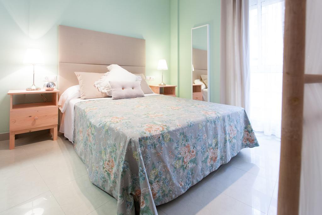 Apartamentos San Lorenzo Siviglia Esterno foto