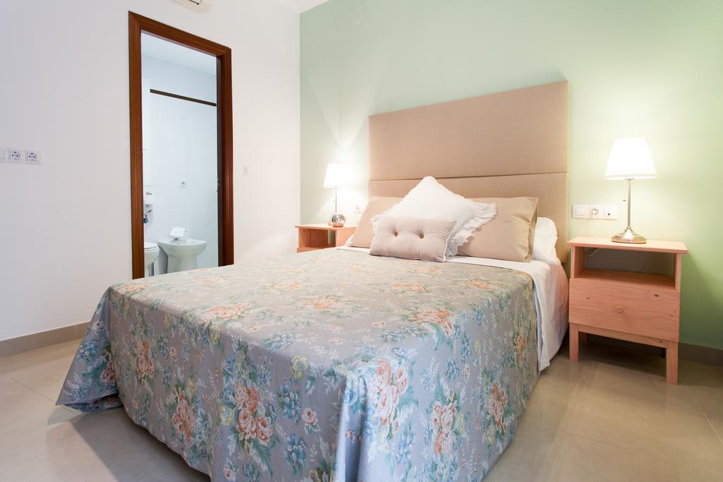 Apartamentos San Lorenzo Siviglia Esterno foto