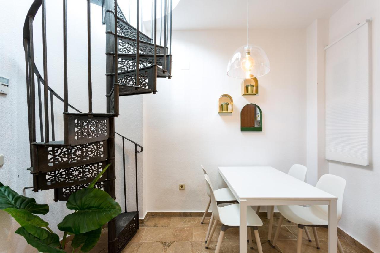 Apartamentos San Lorenzo Siviglia Esterno foto
