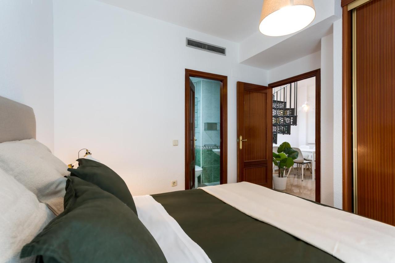Apartamentos San Lorenzo Siviglia Esterno foto